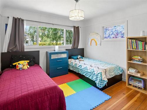 1451 Brooke St, Victoria, BC - Indoor Photo Showing Bedroom