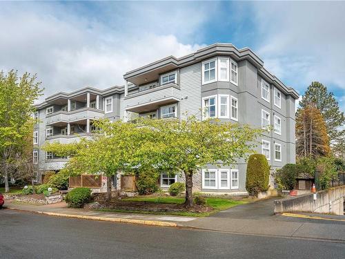 304-1580 Christmas Ave, Saanich, BC - Outdoor With Facade