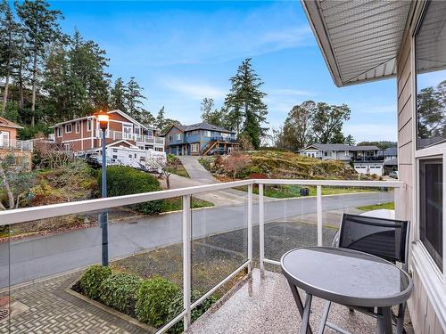 1-1649 Lloyd Pl, View Royal, BC - Outdoor With Balcony With Exterior