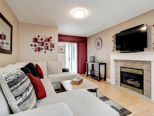 1187 Gait Lane, Saanich, BC - Indoor Photo Showing Living Room With Fireplace