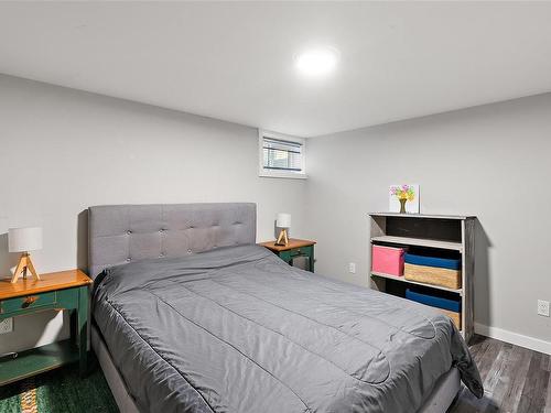 4272 Gordon Head Rd, Saanich, BC - Indoor Photo Showing Bedroom