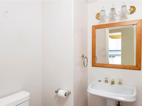 2066 Gourman Pl, Langford, BC - Indoor Photo Showing Bathroom