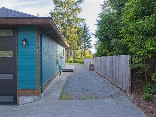936 Amphitrite Pl, Ucluelet, BC - Outdoor With Exterior