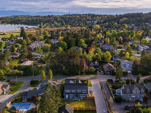 2576 Arbutus Rd, Saanich, BC - Outdoor With View