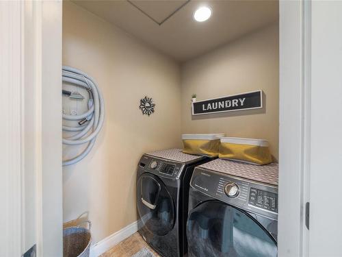 2654 Ruby Crt, Langford, BC - Indoor Photo Showing Laundry Room