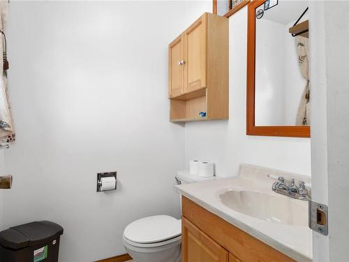 770 Ralph Hutton Dr, Campbell River, BC - Indoor Photo Showing Bathroom