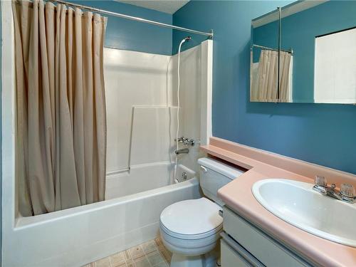 2-10 Ashlar Rd, Nanaimo, BC - Indoor Photo Showing Bathroom