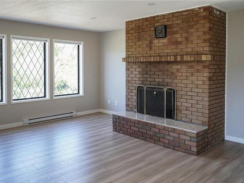 3069 Chantel Pl, Colwood, BC - Indoor Photo Showing Living Room With Fireplace