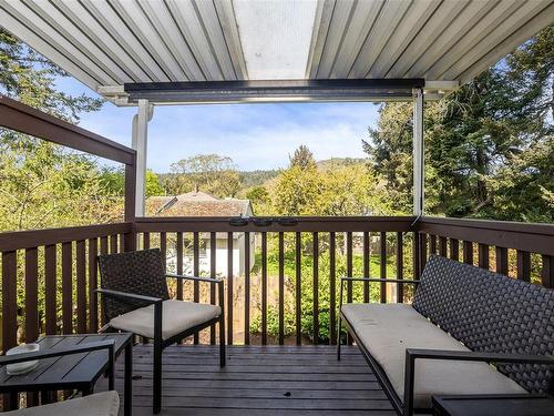 4366 Majestic Dr, Saanich, BC - Outdoor With Deck Patio Veranda With Exterior