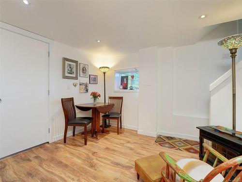 573 Whiteside St, Saanich, BC - Indoor Photo Showing Dining Room