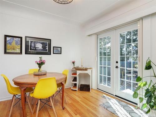 573 Whiteside St, Saanich, BC - Indoor Photo Showing Dining Room