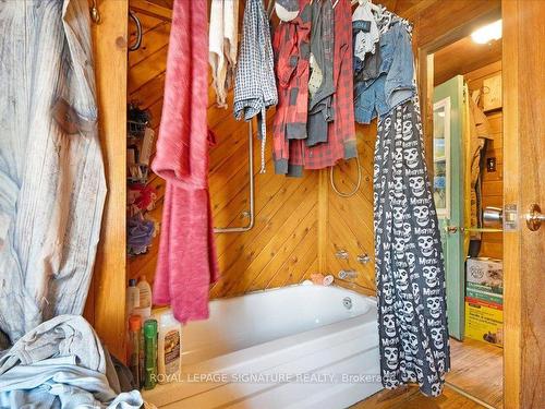 24 Tall Pine Rd, Addington Highlands, ON - Indoor Photo Showing Bathroom