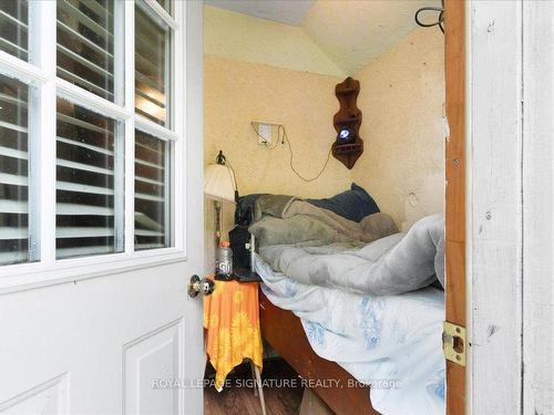 24 Tall Pine Rd, Addington Highlands, ON - Indoor Photo Showing Other Room