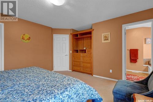11195 Wascana Meadows, Regina, SK - Indoor Photo Showing Bedroom