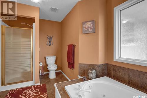 11195 Wascana Meadows, Regina, SK - Indoor Photo Showing Bathroom