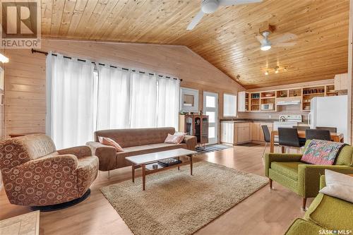 671 Poplar Crescent, Aquadeo, Jackfish Lake, SK - Indoor Photo Showing Living Room