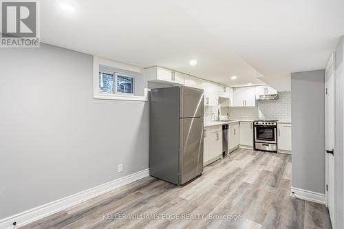 136 Gage Avenue S, Hamilton, ON - Indoor Photo Showing Other Room