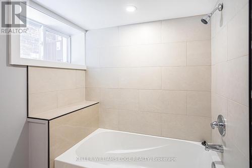 136 Gage Avenue S, Hamilton, ON - Indoor Photo Showing Bathroom