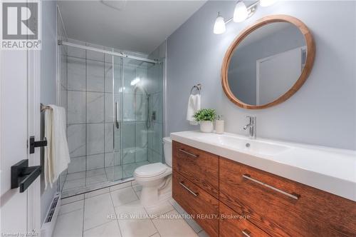 1 - 83 Westmount Road N, Waterloo, ON - Indoor Photo Showing Bathroom