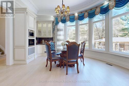 16 Steeplechase Avenue, Aurora, ON - Indoor Photo Showing Dining Room