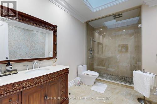 16 Steeplechase Avenue, Aurora, ON - Indoor Photo Showing Bathroom