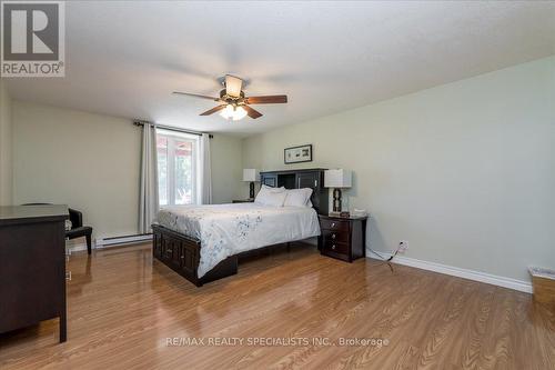 1 - 215 Edward Street, Clearview, ON - Indoor Photo Showing Bedroom