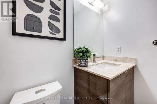 1005 - 59 Annie Craig Drive, Toronto, ON - Indoor Photo Showing Bathroom