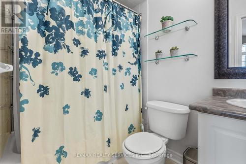 61 Royal Valley Drive, Caledon, ON - Indoor Photo Showing Bathroom