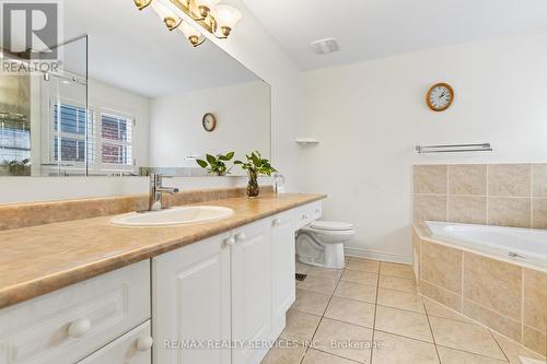 61 Royal Valley Drive, Caledon, ON - Indoor Photo Showing Bathroom