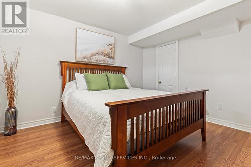 61 Royal Valley Drive, Caledon, ON - Indoor Photo Showing Bedroom