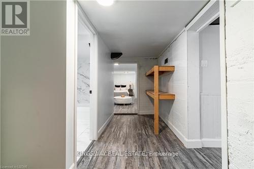 1226 Dundas Street, London, ON - Indoor Photo Showing Other Room