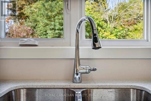 39 Tulip Crescent, Norfolk, ON - Indoor Photo Showing Kitchen With Double Sink