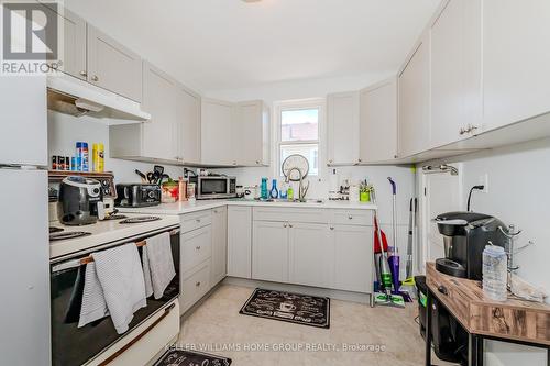 127 Mill Street, Kitchener, ON - Indoor Photo Showing Kitchen