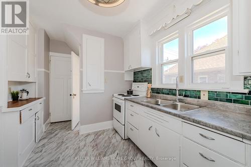 127 Mill Street, Kitchener, ON - Indoor Photo Showing Kitchen With Double Sink
