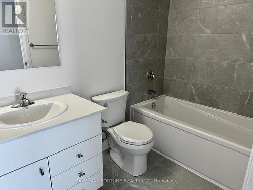 312 - 101 Golden Eagle Road, Waterloo, ON - Indoor Photo Showing Bathroom