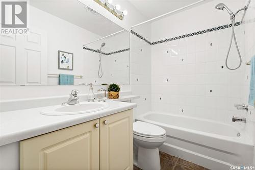 410 Garvie Road, Saskatoon, SK - Indoor Photo Showing Bathroom
