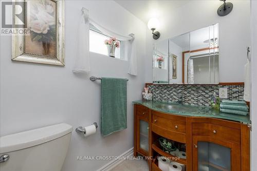 23 Recreation Drive, Innisfil, ON - Indoor Photo Showing Bathroom