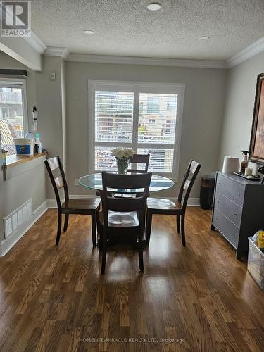 48 Drake Drive, Barrie, ON - Indoor Photo Showing Dining Room