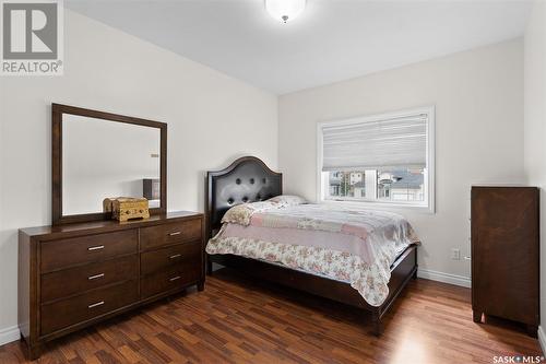 743 Bellmont Court, Saskatoon, SK - Indoor Photo Showing Bedroom