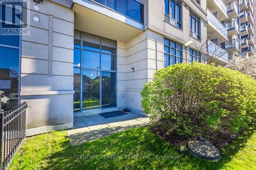 115 - 8 Mondeo Drive, Toronto, ON - Outdoor