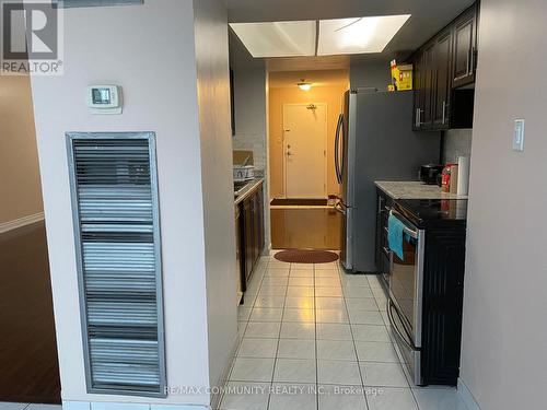 603 - 5 Rowntree Road, Toronto, ON - Indoor Photo Showing Kitchen