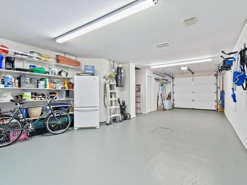 Garage - 1185 Boul. Maisonneuve, Saint-Jérôme, QC - Indoor Photo Showing Garage