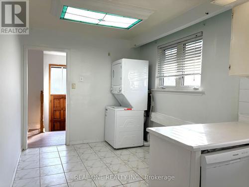 Upper - 3367 Verhoeven Drive, Mississauga, ON - Indoor Photo Showing Laundry Room