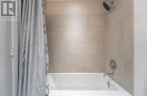 1007 - 1000 Portage Parkway, Vaughan, ON - Indoor Photo Showing Bathroom