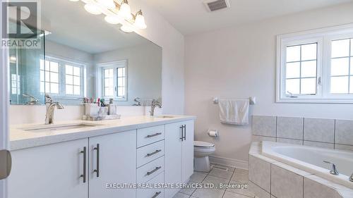 20 Branigan Crescent, Halton Hills, ON - Indoor Photo Showing Bathroom
