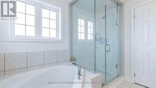 20 Branigan Crescent, Halton Hills, ON - Indoor Photo Showing Bathroom