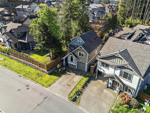1065 Braeburn Ave, Langford, BC - Outdoor With Facade