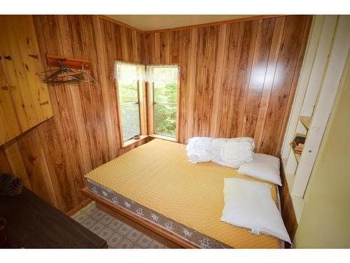 Lot 10 Harbour Island, Kenora, ON - Indoor Photo Showing Bedroom