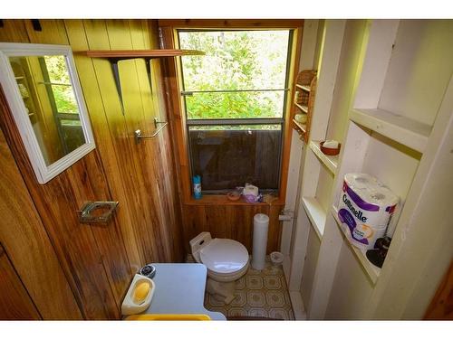 Lot 10 Harbour Island, Kenora, ON - Indoor Photo Showing Bathroom