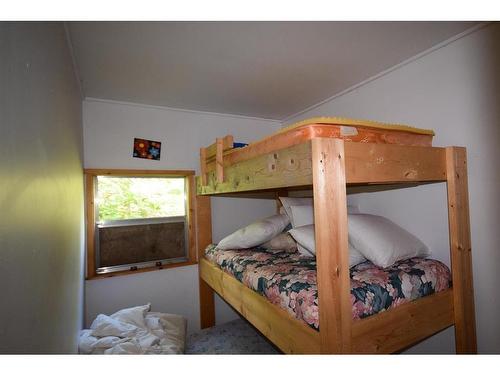 Lot 10 Harbour Island, Kenora, ON - Indoor Photo Showing Bedroom